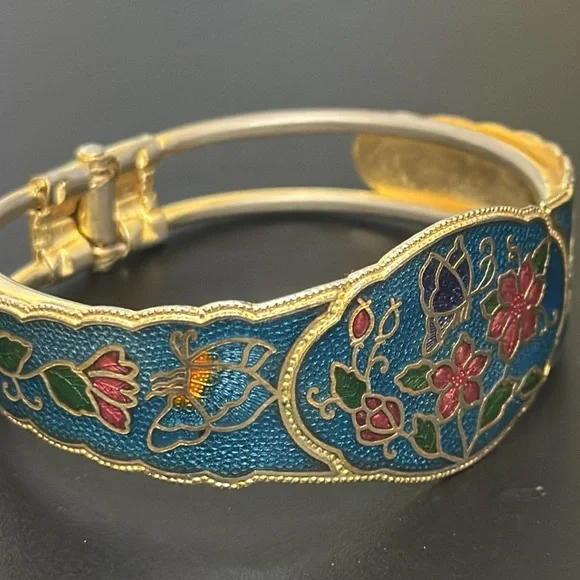 🛑🛑Sold- Vintage Cloisonné Floral Butterfly Hinge Bracelet - Picture 4 of 15